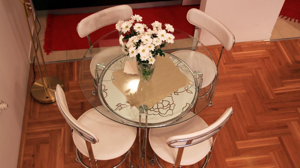 Linden Flower Apartment Subotica Buitenkant foto